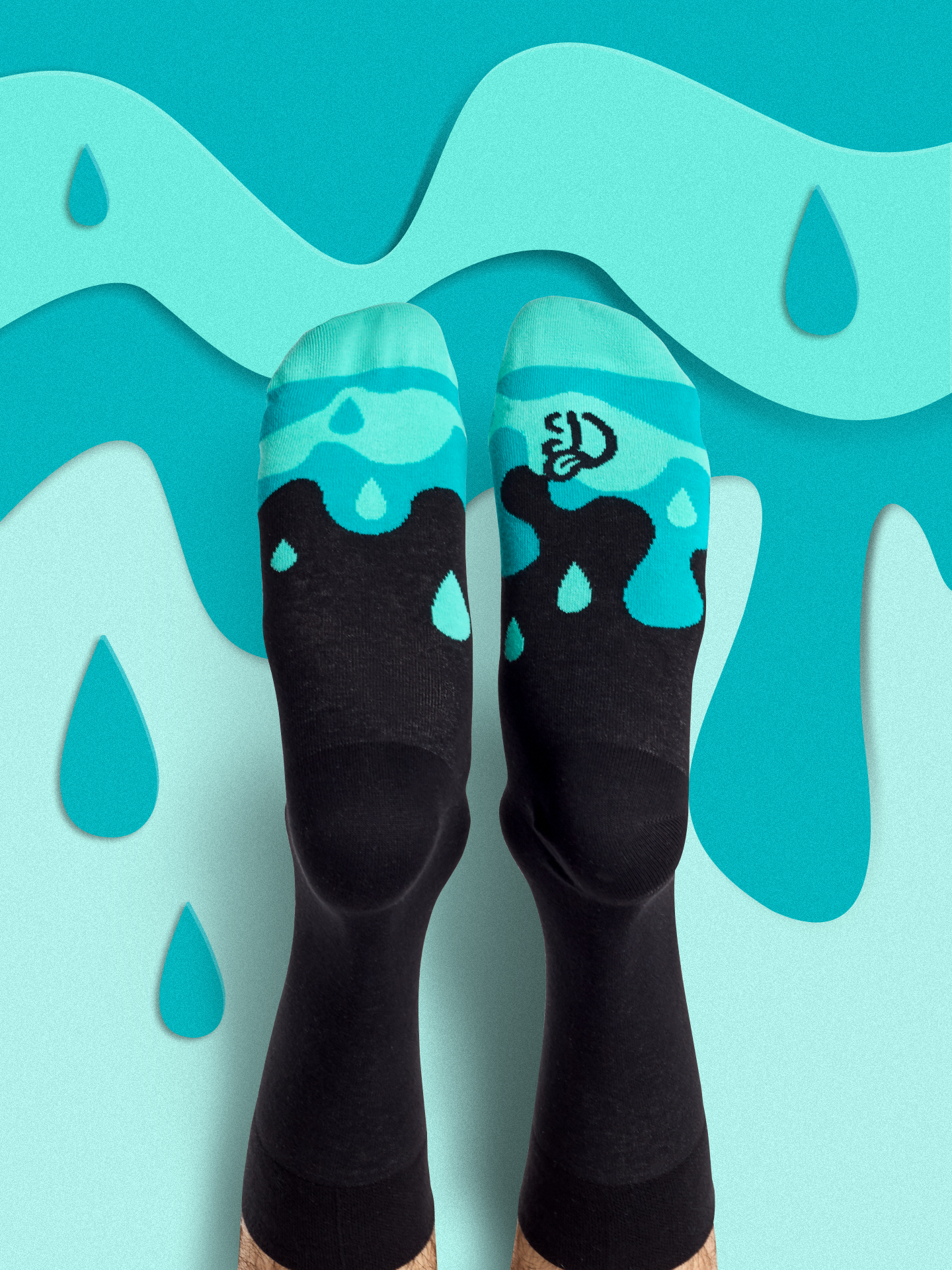 Regular Socks Turquoise Drops